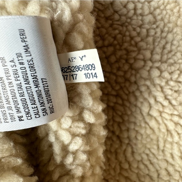 American Eagle Men’s Sherpa Shacket Red Orange Black Gray Striped Size M EUC - Picture 6 of 10